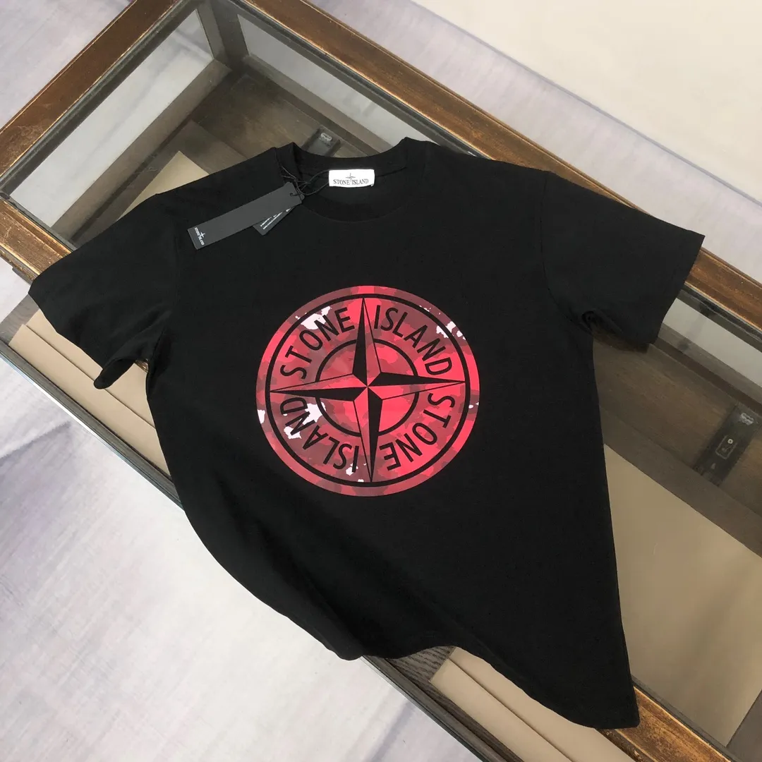 P180 Stone Island 2025 latest T-shirt, couple style ~ original order, fashionable and casual short T-shirt, specially made of customized cotton fabric ~ 100% cotton T-shirt ~ pre-washed to prevent deformation and shrinkage problem, more comfortable and breathable on the body ~ all available from stock ~ unique design style, trendy must-have item, complete with three standards 👍 Color: black/white/coffee/dark gray Size: S M L XL (larger version Please state your height and weight when placing an order)